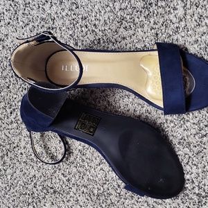 Ladies dressy sandal